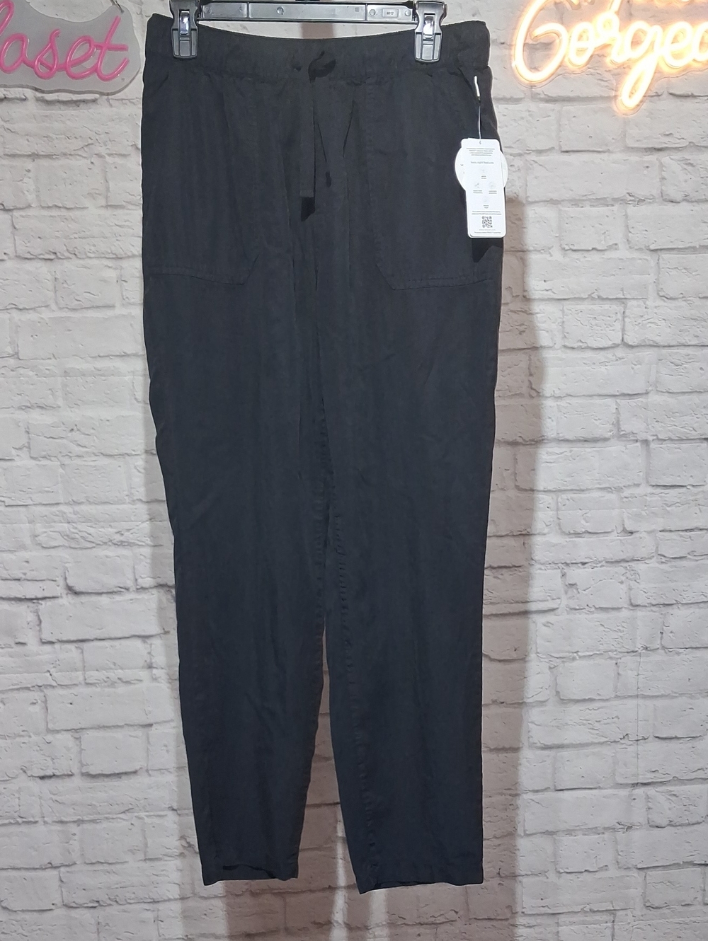 Magellan Outdoors Black Straight-Leg Drawstring Pants